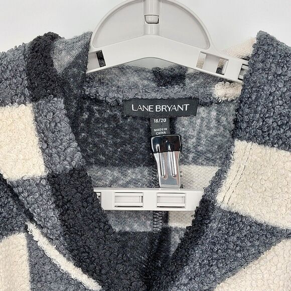 Lane Bryant Poncho Sz 18/20 Hooded Black Cream Checkered Lagenlook Cottagecore - Picture 3 of 7